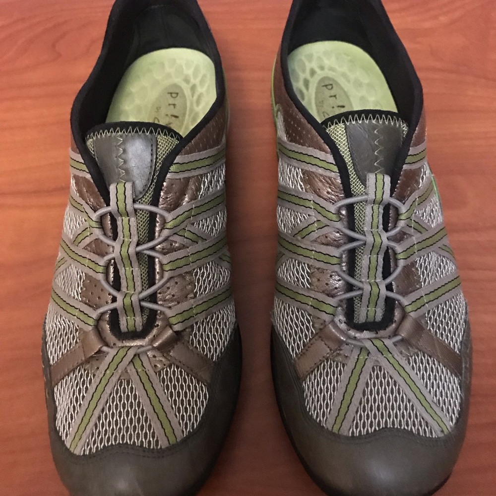Clark Privo Pewter/Silver and Green Sport Sneaker